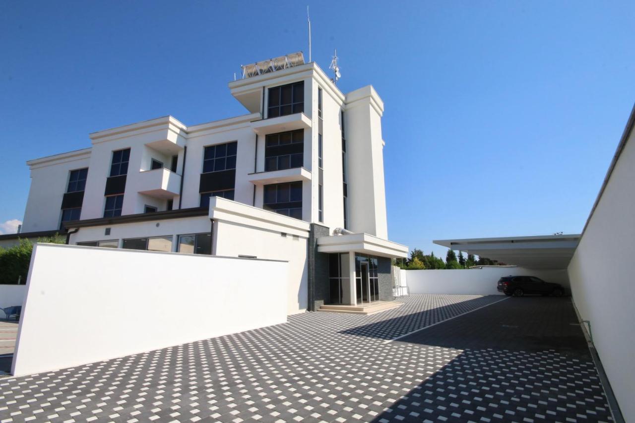 Eljos Hotel Fushe-Kruje Exterior foto